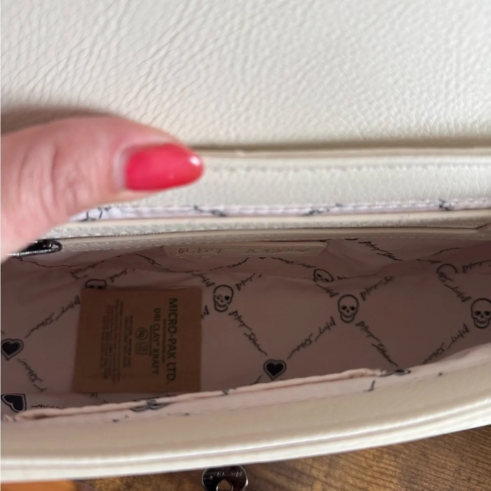 Betsey Johnson White Skull Shoulder Bag Brand New